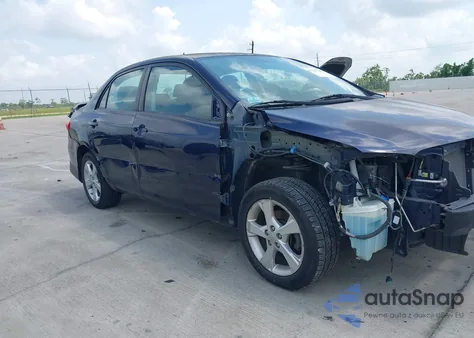 2013 Toyota Corolla S z USA, uszkodzony, nr VIN 2T1BU4EE7DC983876